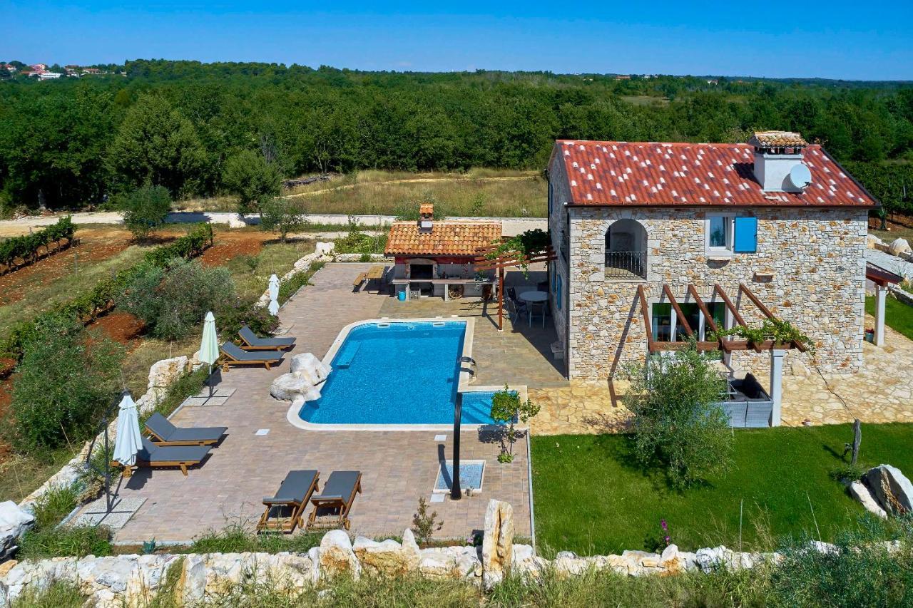 Relax House Surrounded By Olives And Vineyard *