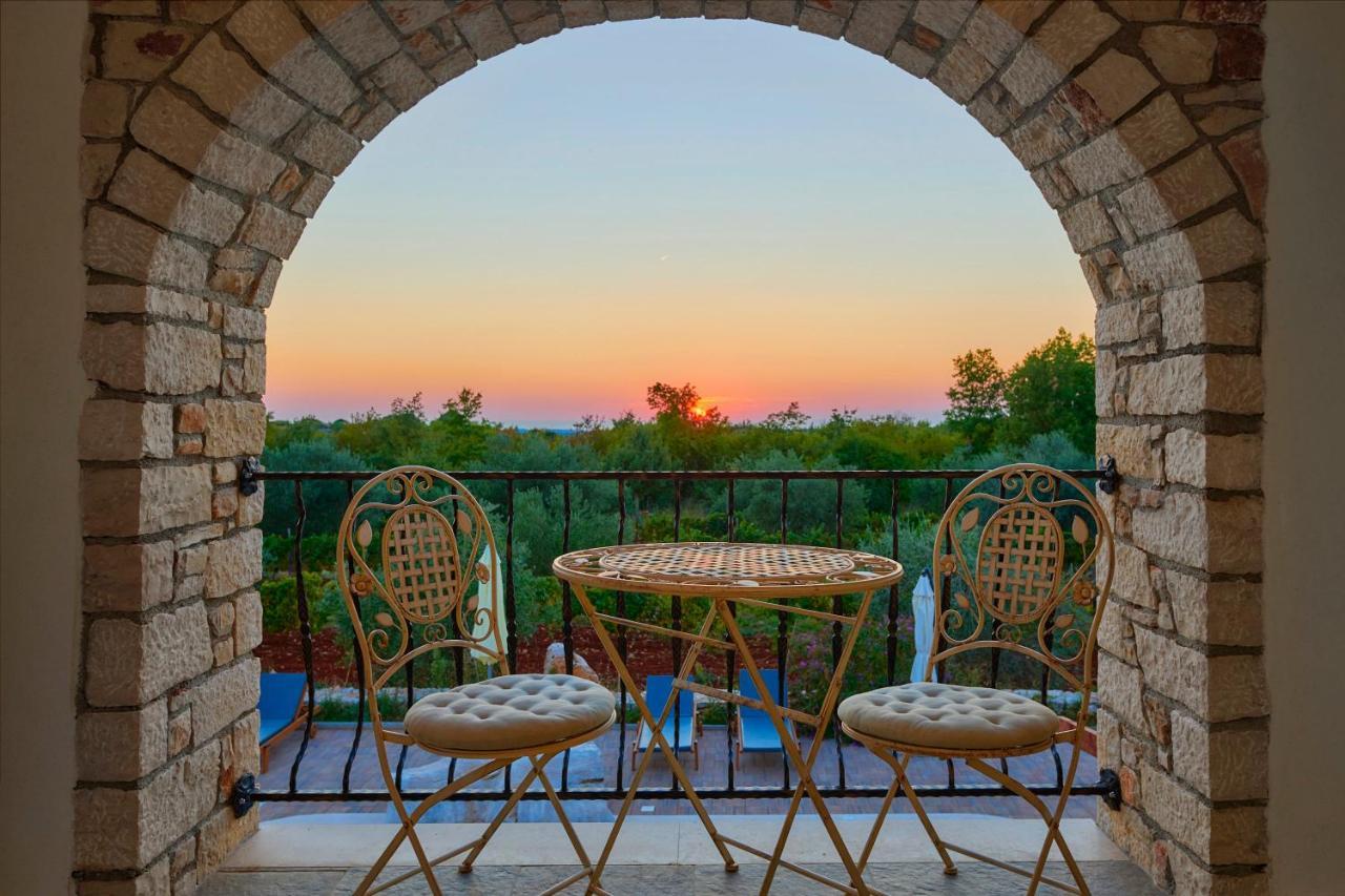Relax House Surrounded By Olives And Vineyard Villa Stifanici