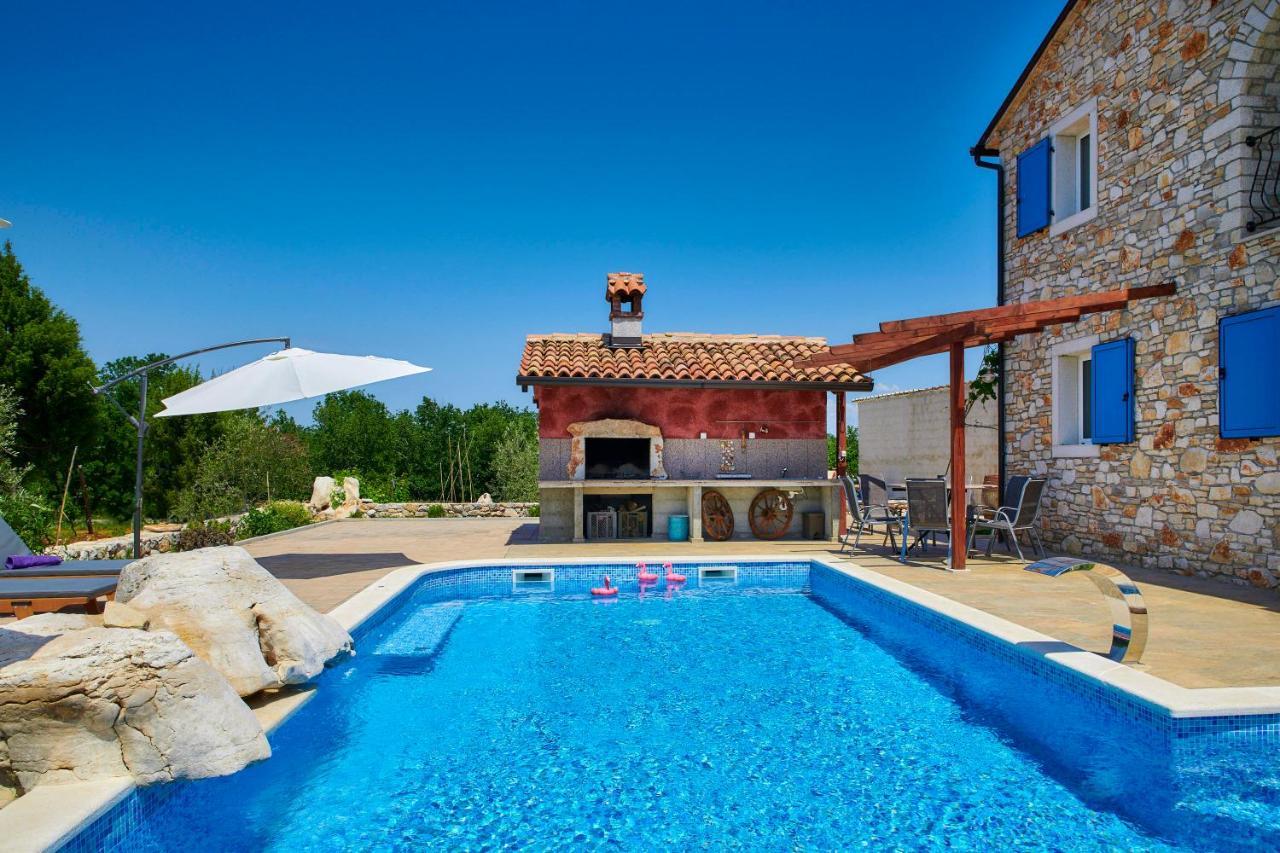 Relax House Surrounded By Olives And Vineyard * Stifanići