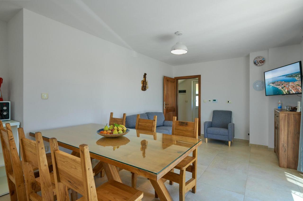 Villa Relax House Surrounded By Olives And Vineyard *