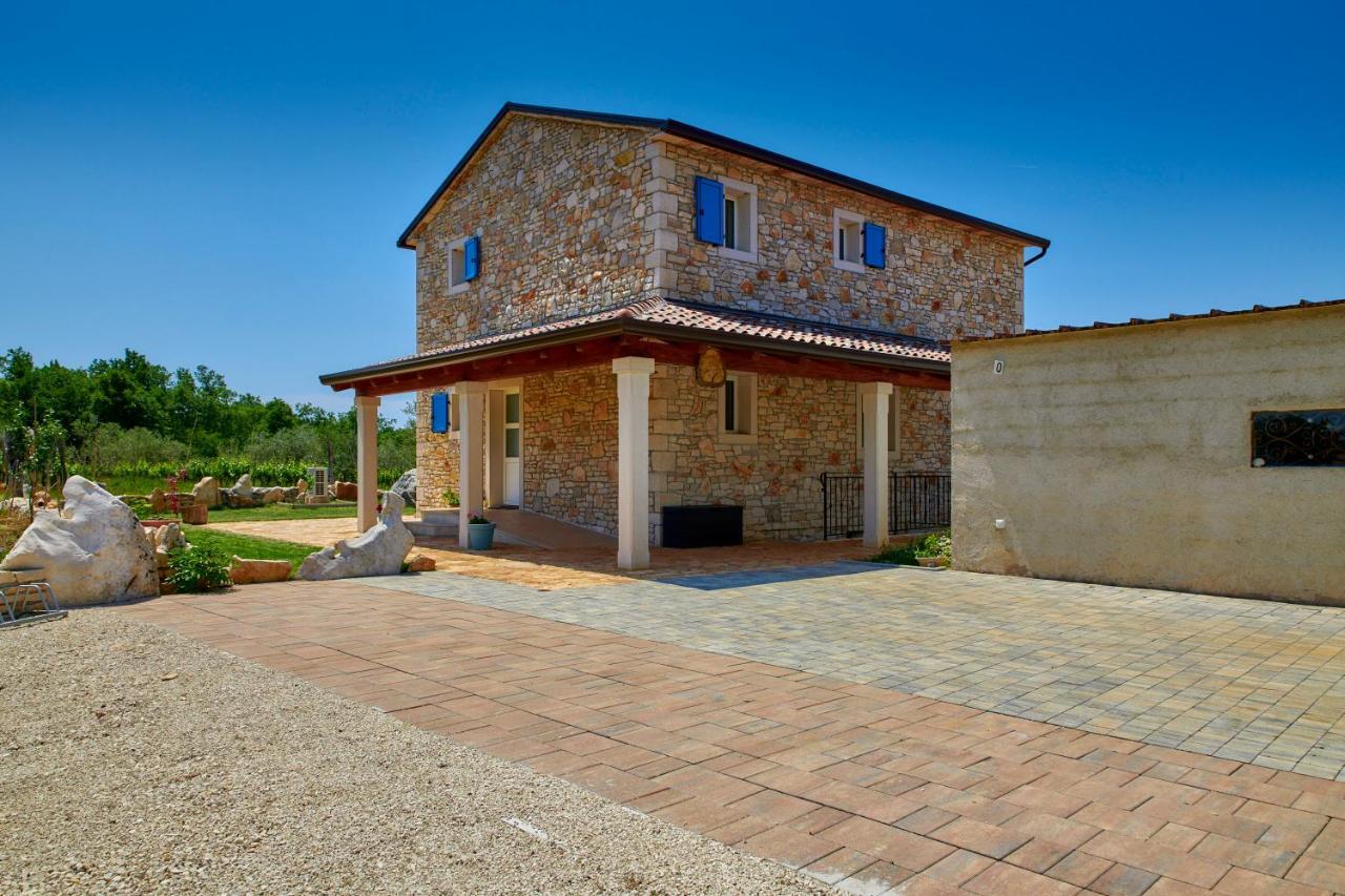 Villa Relax House Surrounded By Olives And Vineyard Stifanići