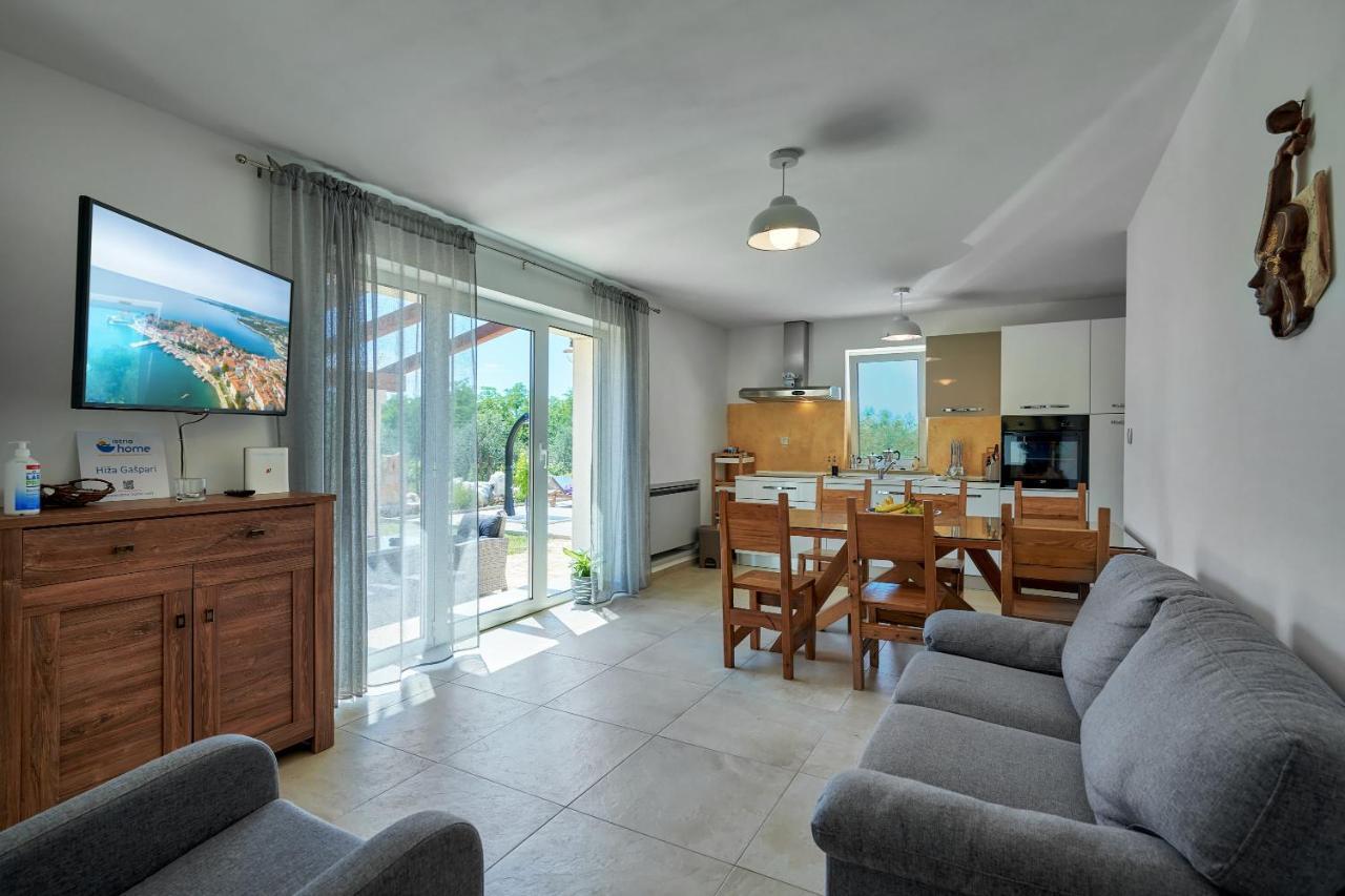 Villa Relax House Surrounded By Olives And Vineyard Stifanići