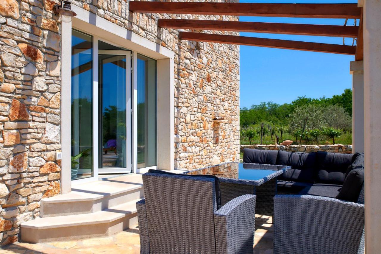 Relax House Surrounded By Olives And Vineyard * Stifanići