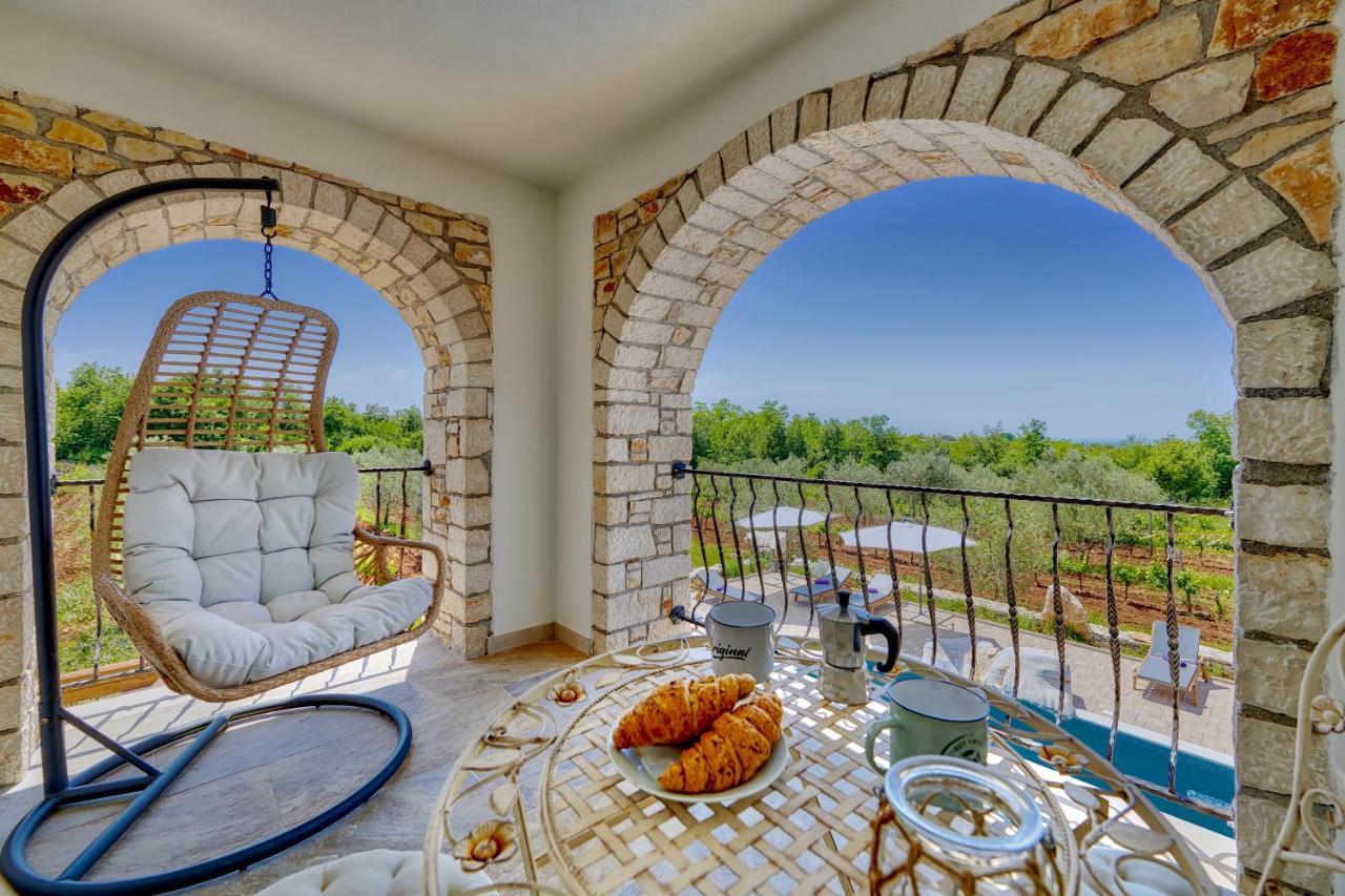 Villa Relax House Surrounded By Olives And Vineyard Stifanići