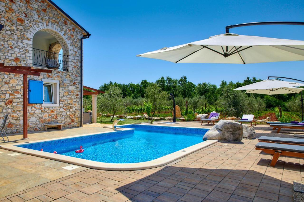 Relax House Surrounded By Olives And Vineyard * Stifanići