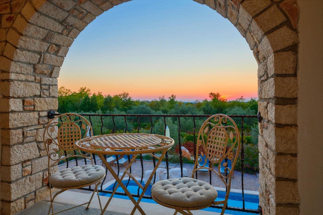 Relax House Surrounded By Olives And Vineyard Villa Stifanići